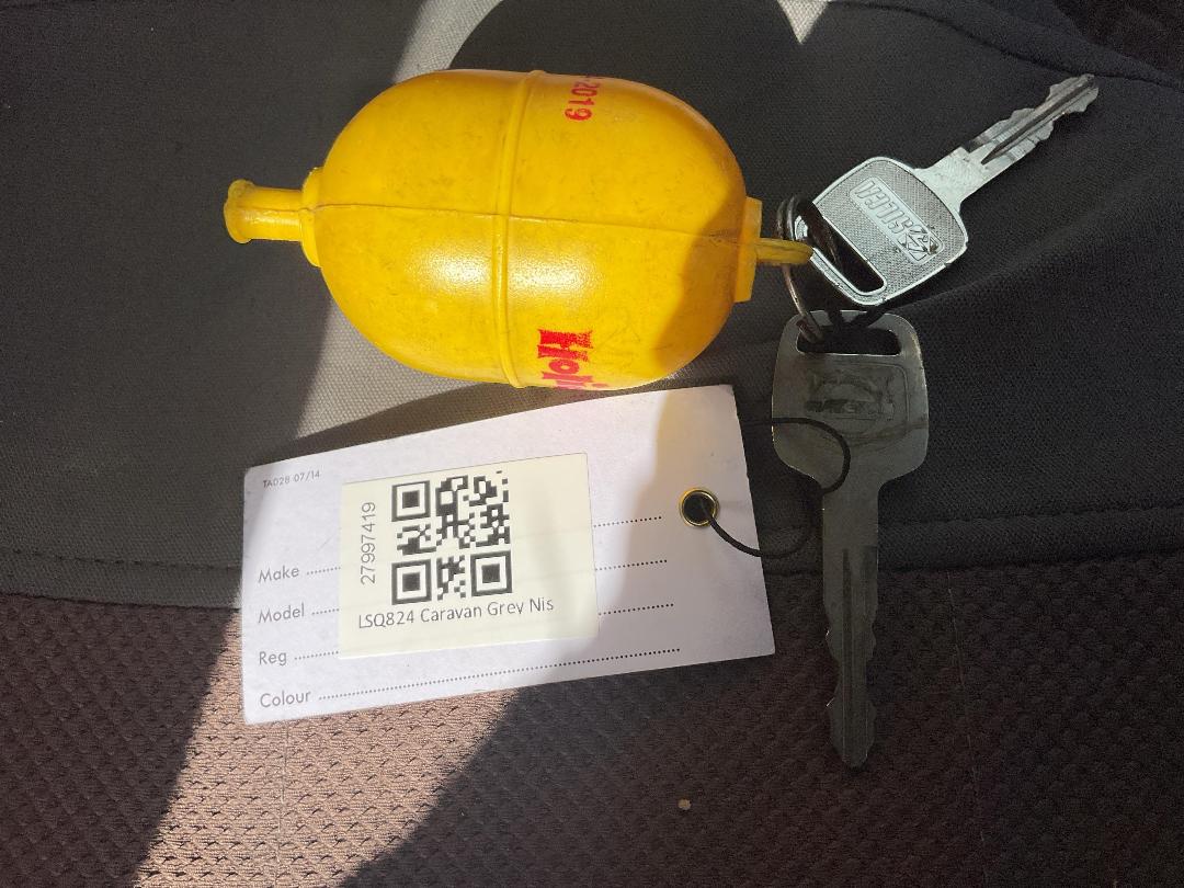 Photo '13' of Nissan Caravan Photo '13' of Nissan Caravan