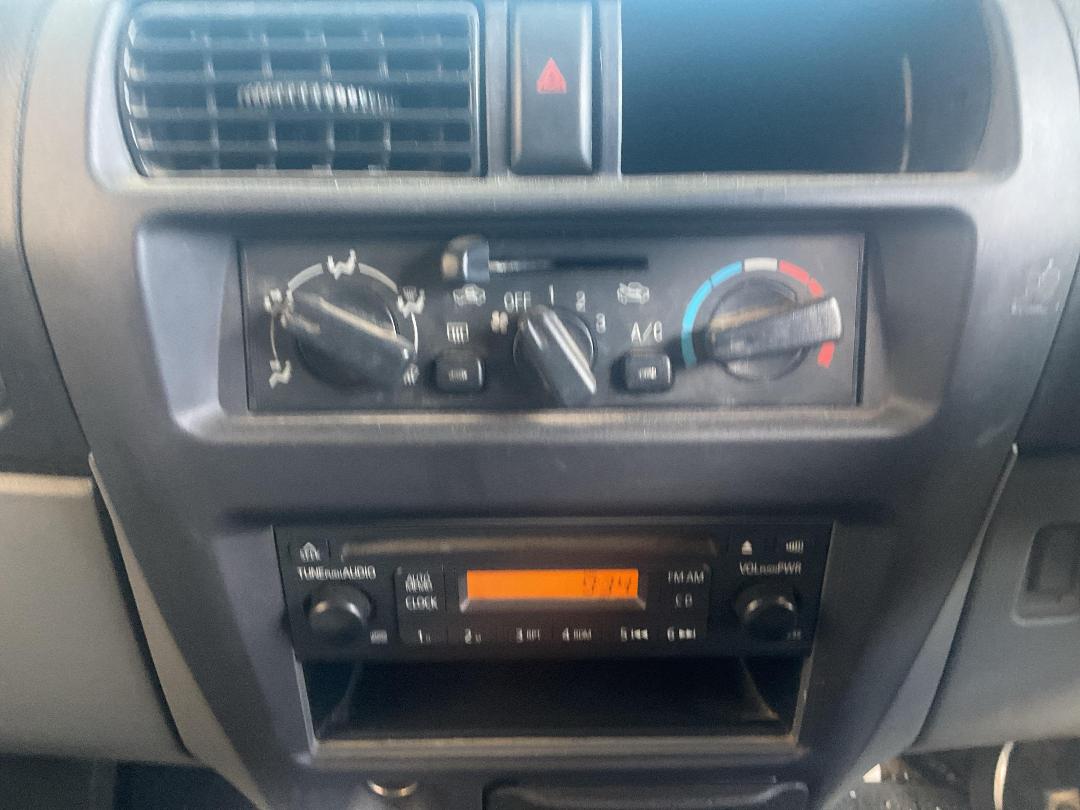 Photo '12' of Nissan Clipper RIO