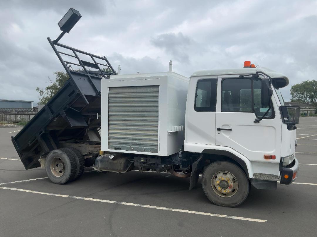 Photo '3' of Nissan Diesel MK240 Tipper