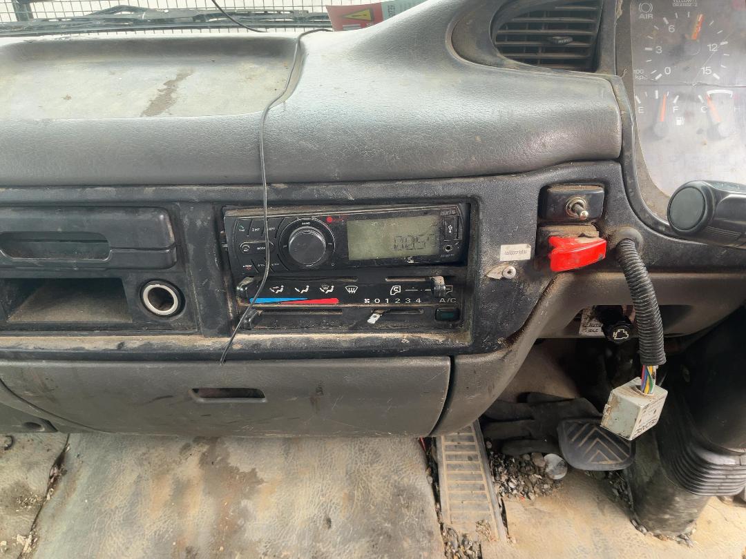 Photo '32' of Nissan Diesel MK240 Tipper