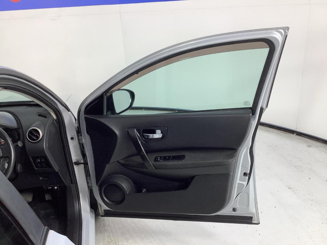 Photo '15' of Nissan Dualis Photo '15' of Nissan Dualis