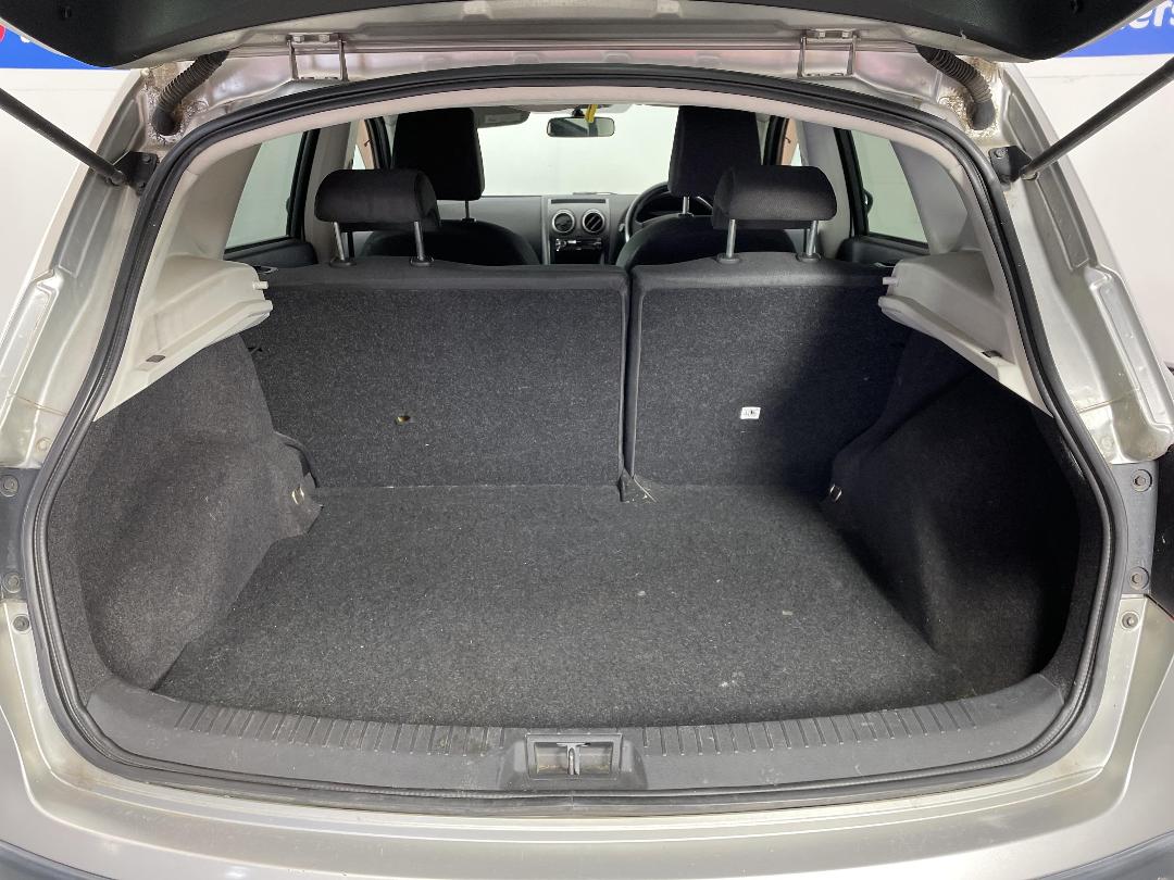 Photo '14' of Nissan Dualis