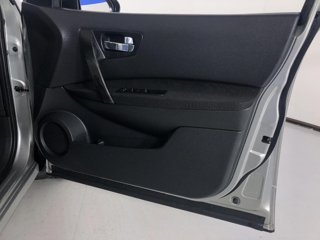 Photo '15' of Nissan Dualis