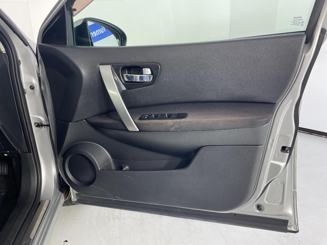 Photo '15' of Nissan Dualis