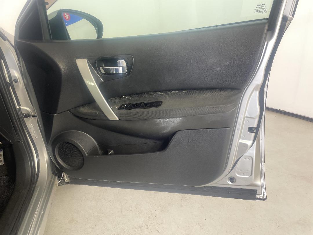 Photo '15' of Nissan Dualis