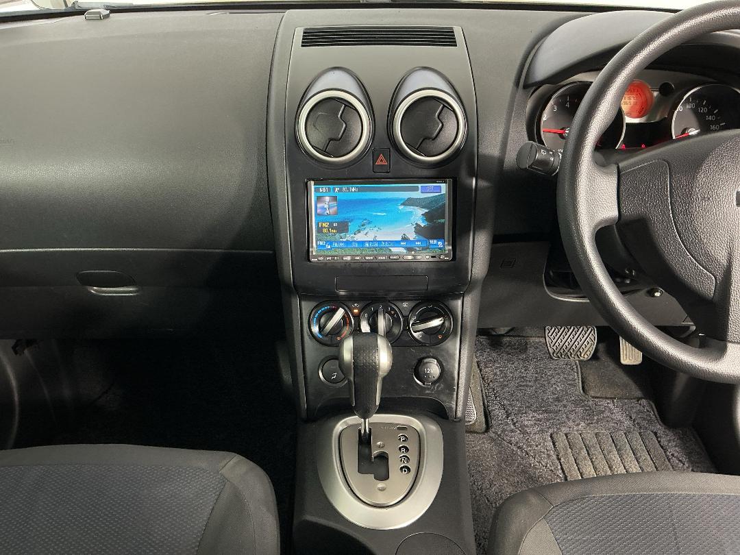 Photo '18' of Nissan Dualis