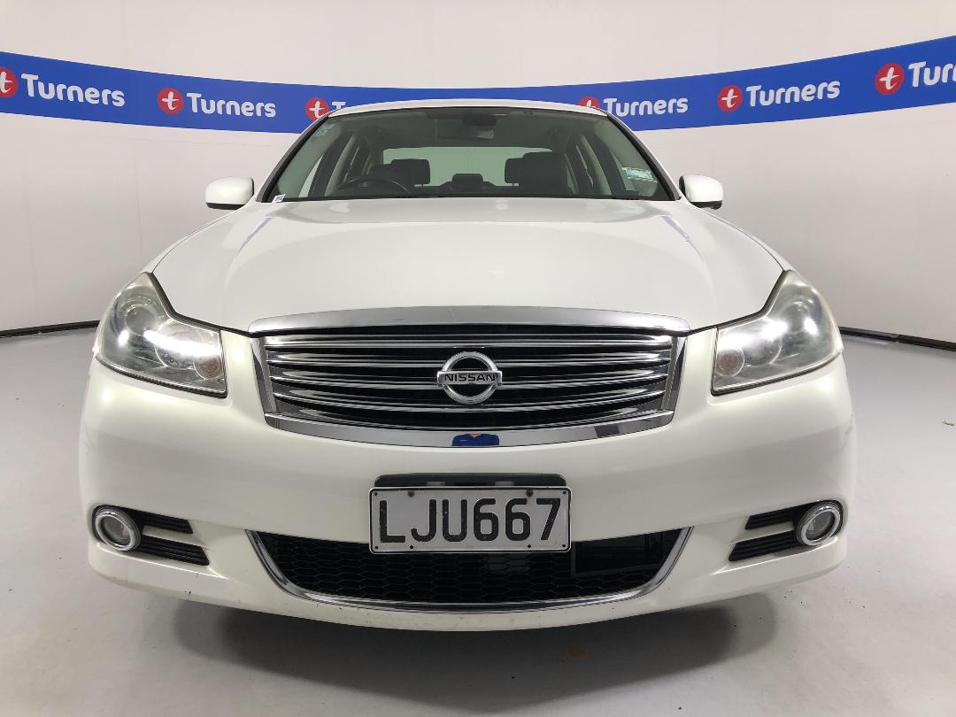 Photo '2' of Nissan Fuga