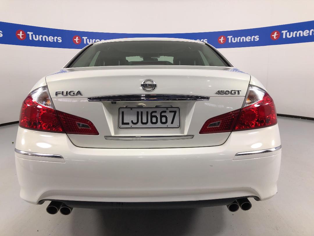 Photo '6' of Nissan Fuga