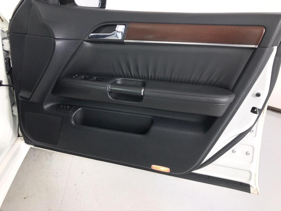 Photo '15' of Nissan Fuga