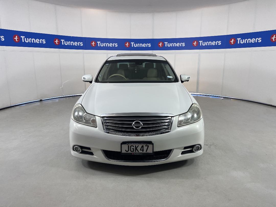 Photo '2' of Nissan Fuga