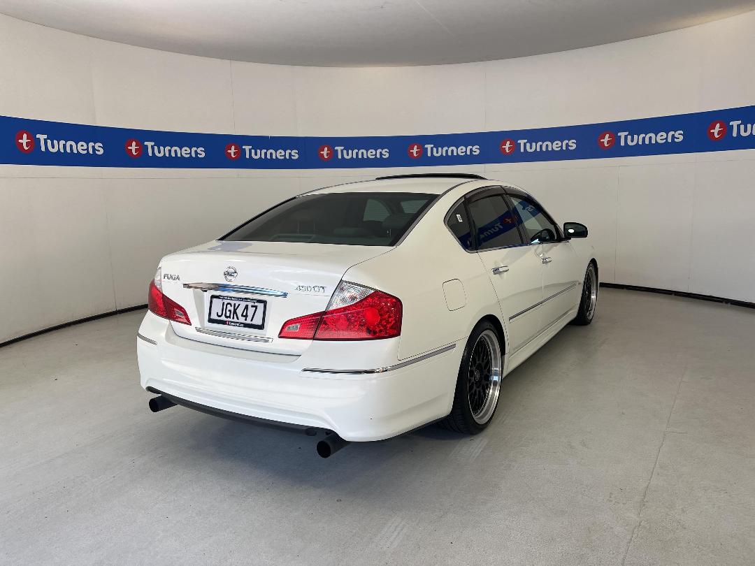 Photo '7' of Nissan Fuga