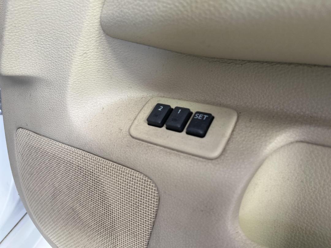 Photo '25' of Nissan Fuga