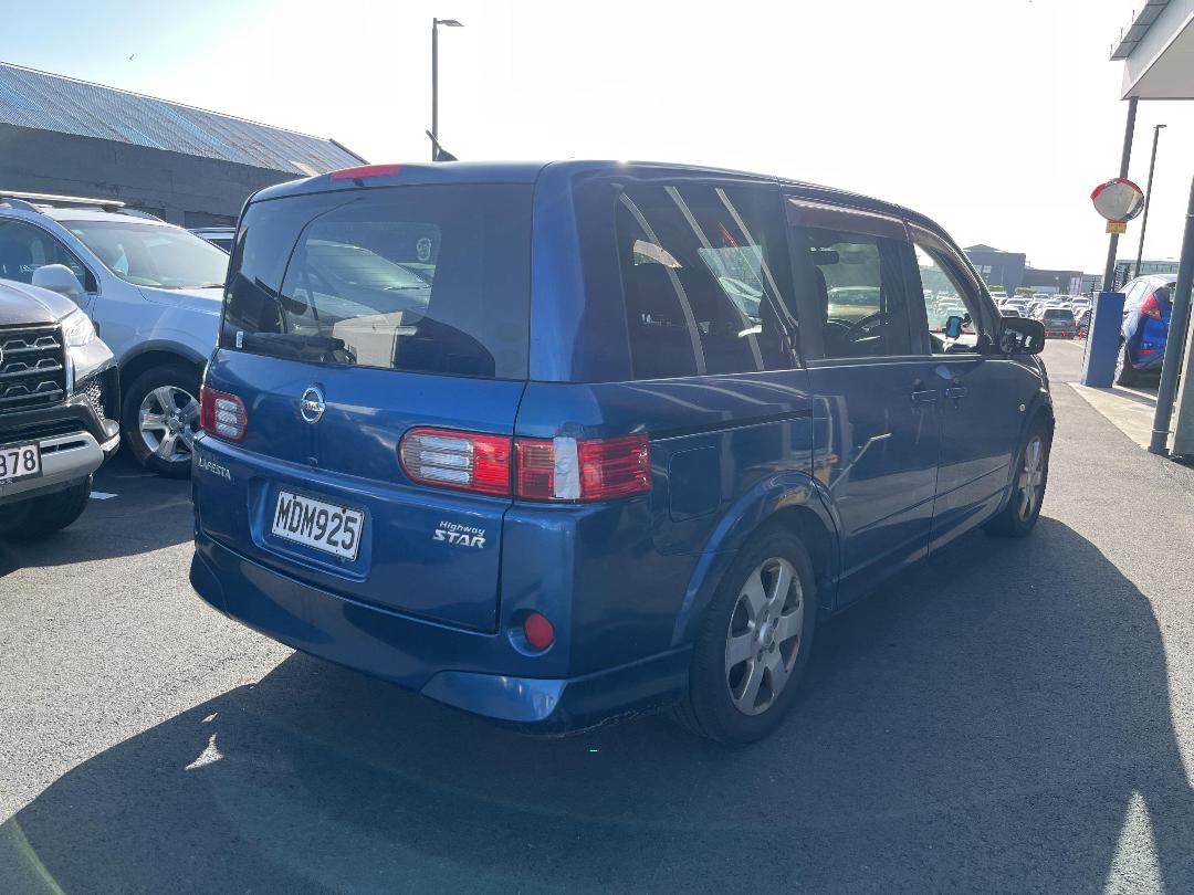 Photo '4' of Nissan Lafesta Photo '4' of Nissan Lafesta