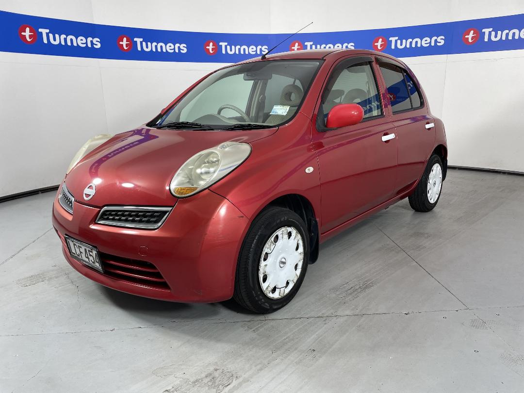 Photo '4' of Nissan March