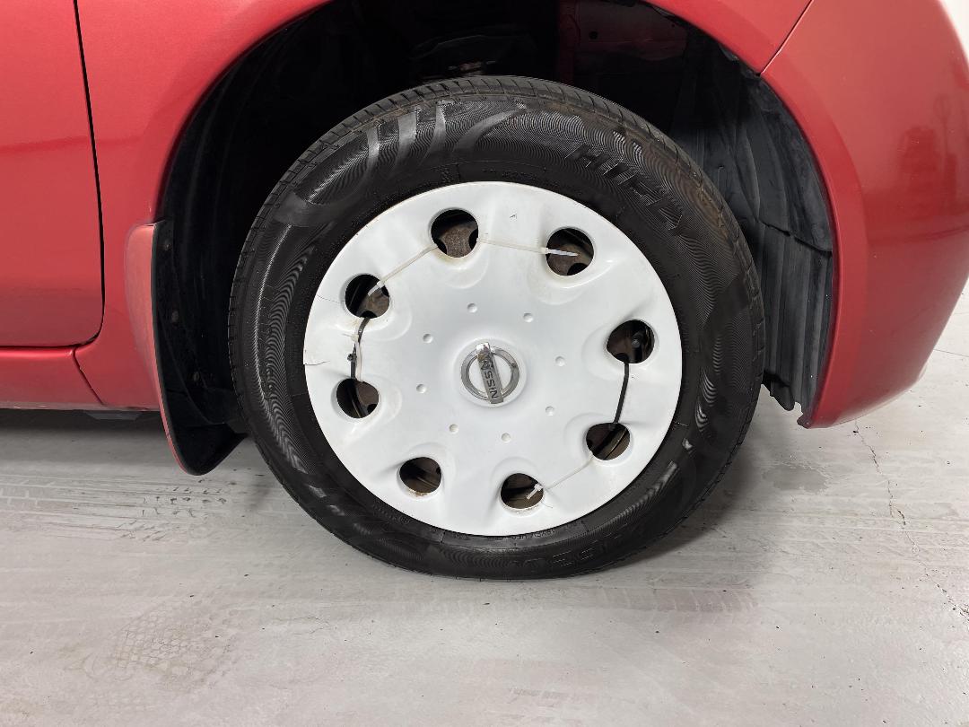 Photo '9' of Nissan March