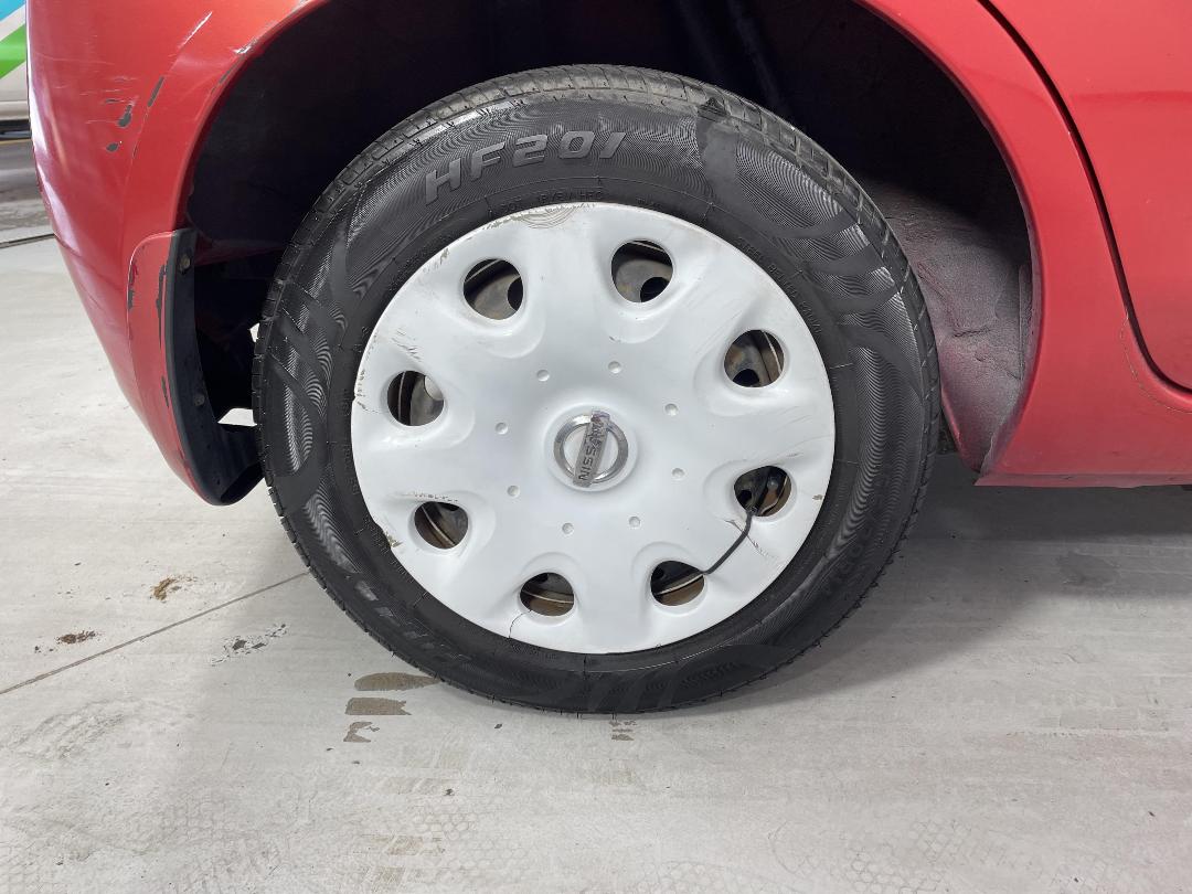 Photo '12' of Nissan March