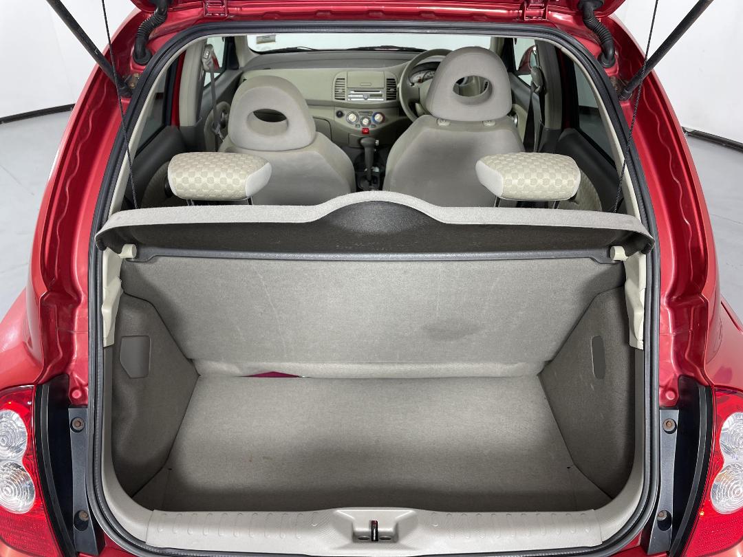 Photo '14' of Nissan March