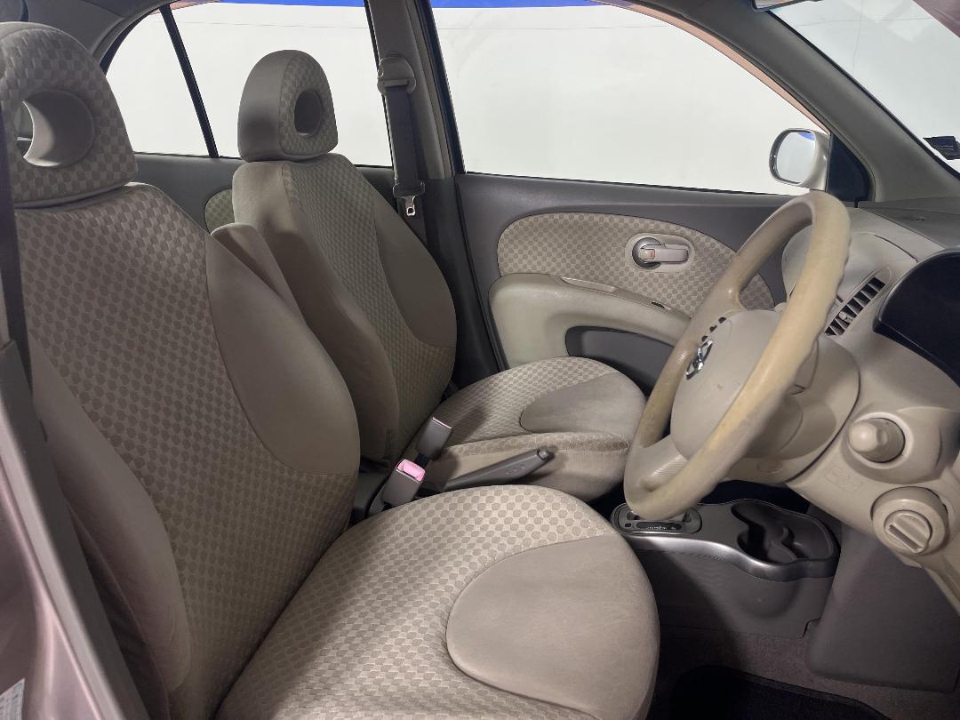 Photo '13' of Nissan March