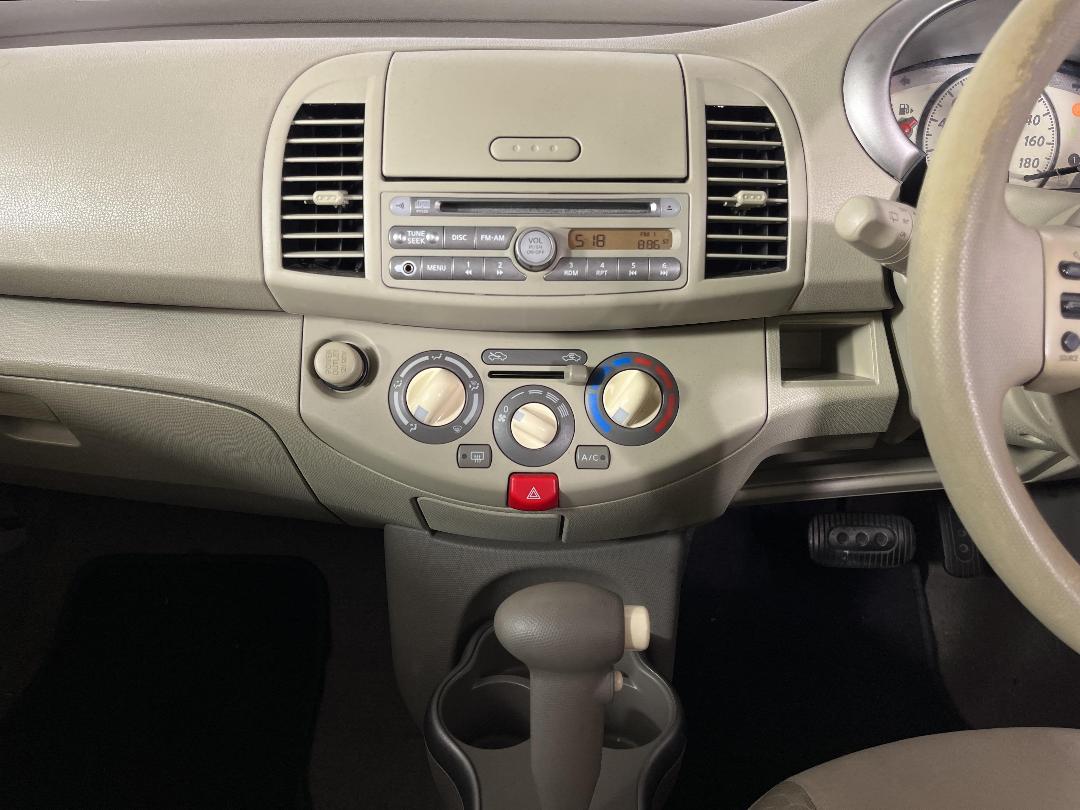 Photo '15' of Nissan March