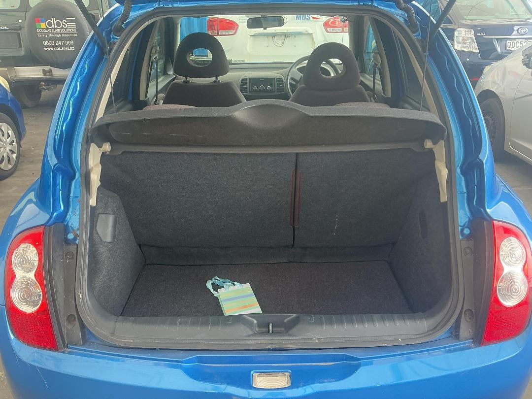 Photo '14' of Nissan March Photo '14' of Nissan March