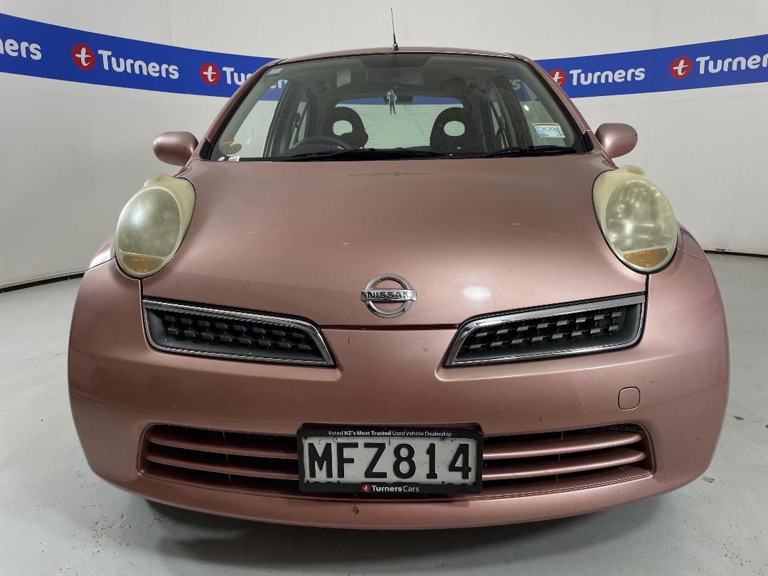 Photo '2' of Nissan March