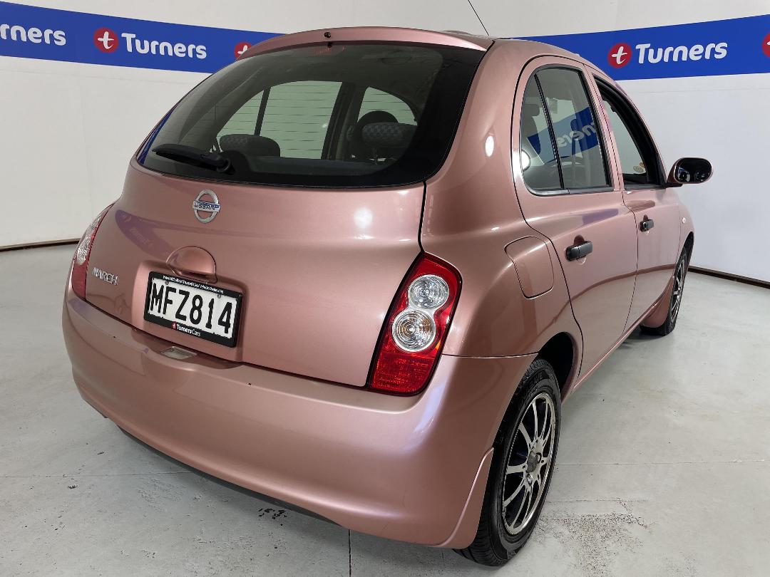 Photo '7' of Nissan March