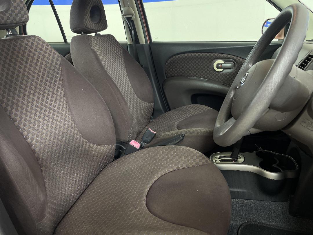 Photo '16' of Nissan March