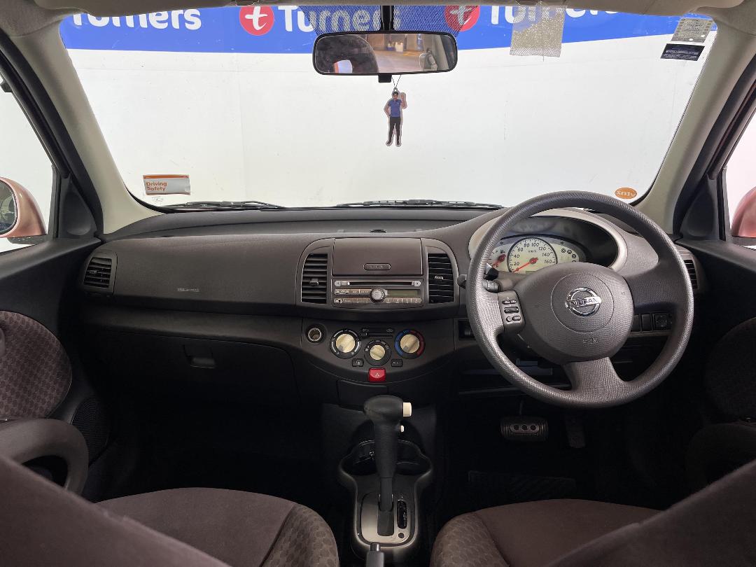 Photo '17' of Nissan March