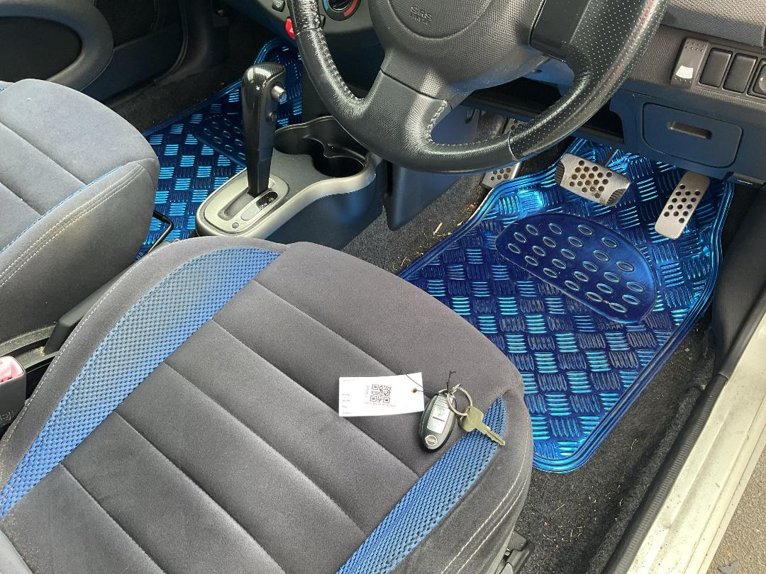 Photo '9' of Nissan March Photo '9' of Nissan March