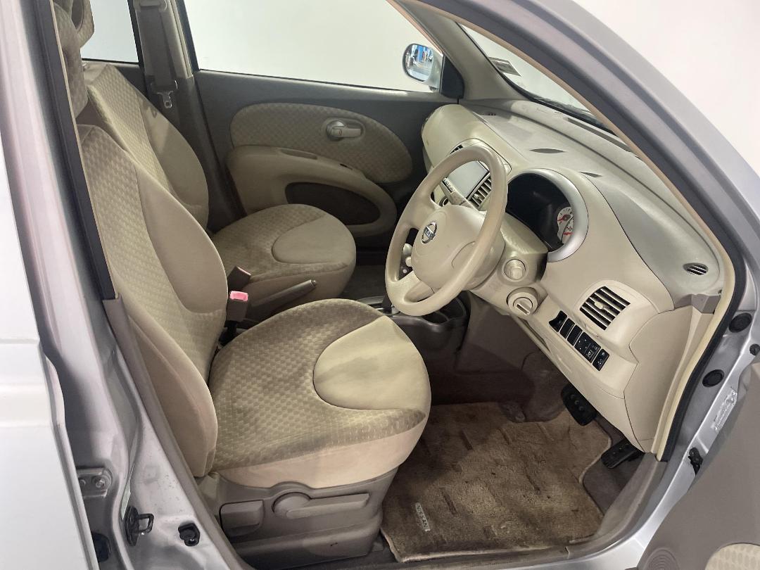 Photo '16' of Nissan March