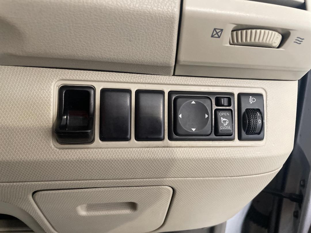 Photo '24' of Nissan March