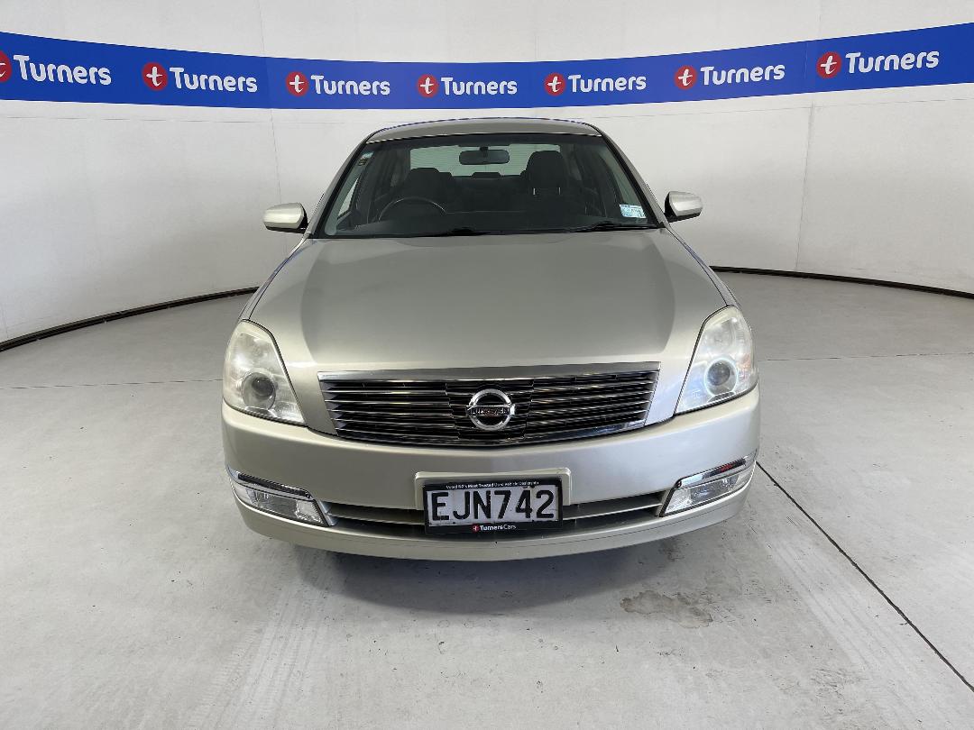 Photo '2' of Nissan Maxima Photo '2' of Nissan Maxima