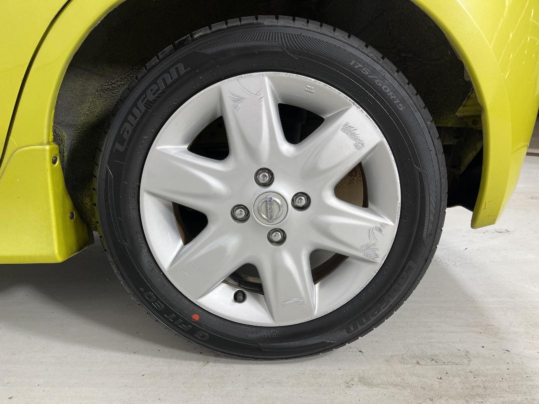 Photo '11' of Nissan Micra