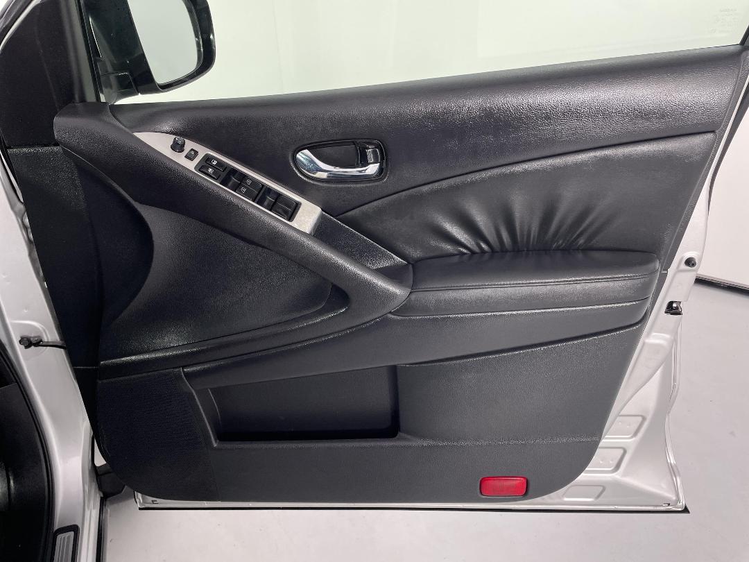 Photo '15' of Nissan Murano