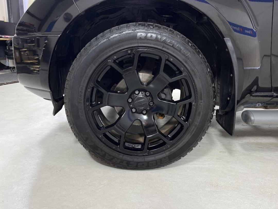 Photo '10' of Nissan Navara