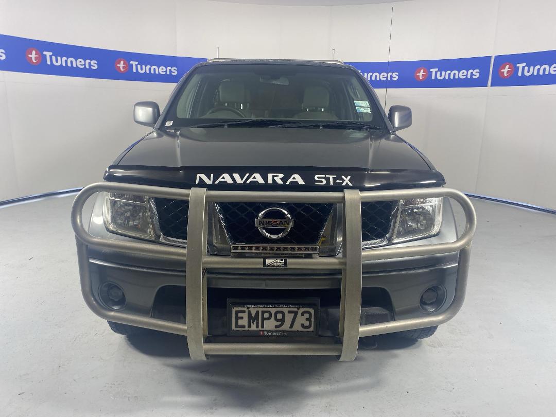 Photo '2' of Nissan Navara