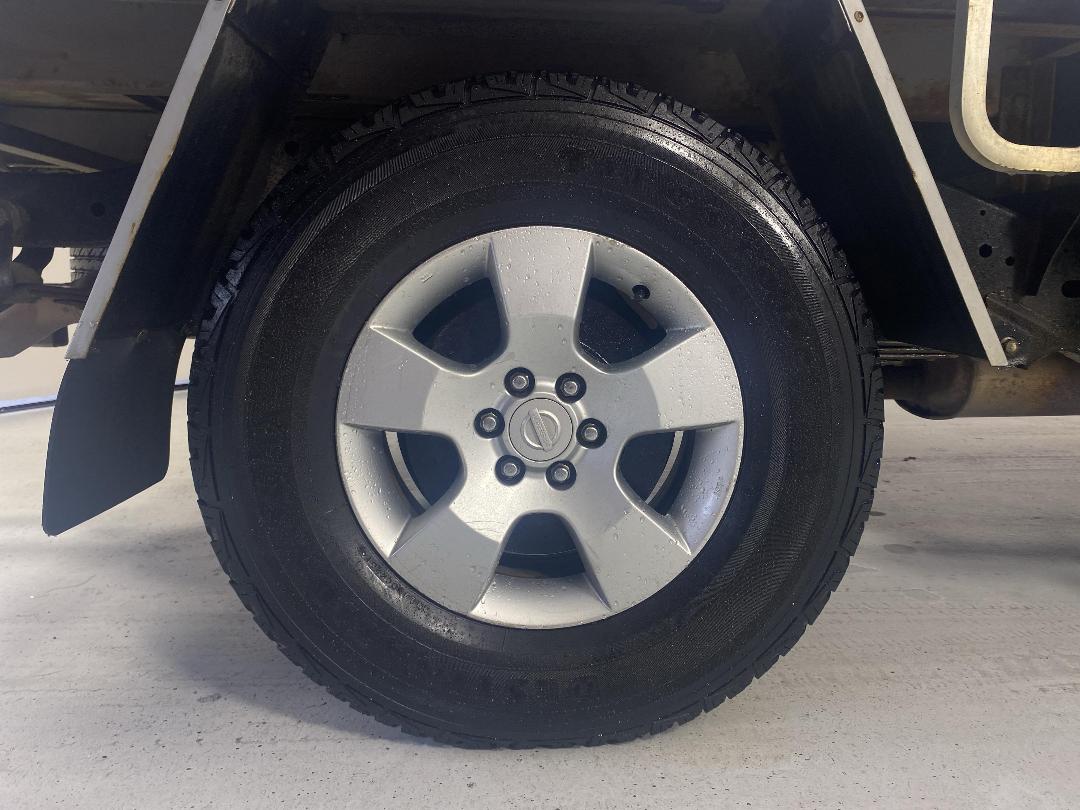 Photo '12' of Nissan Navara