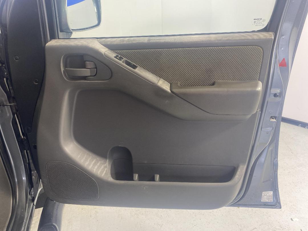 Photo '15' of Nissan Navara