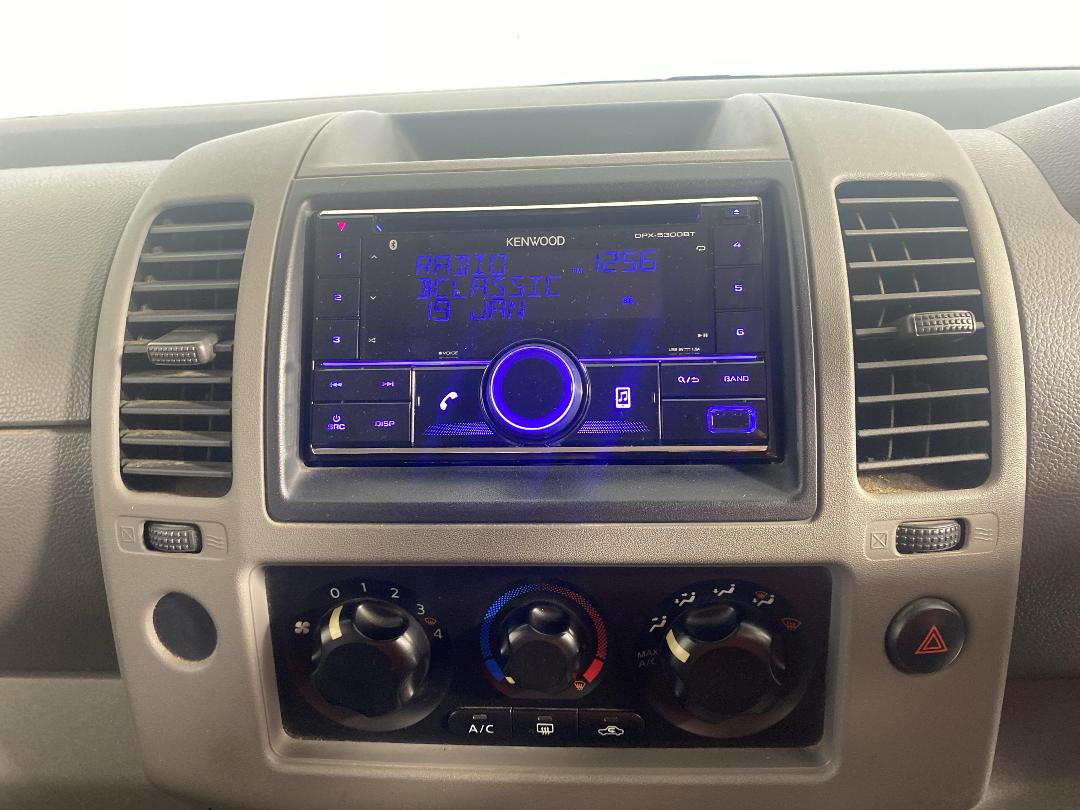 Photo '18' of Nissan Navara