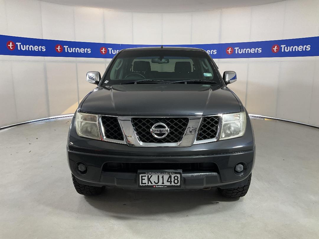 Photo '2' of Nissan Navara