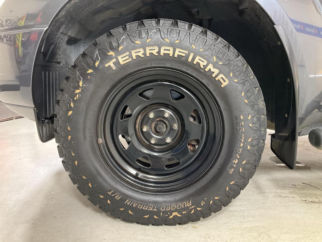 Photo '10' of Nissan Navara