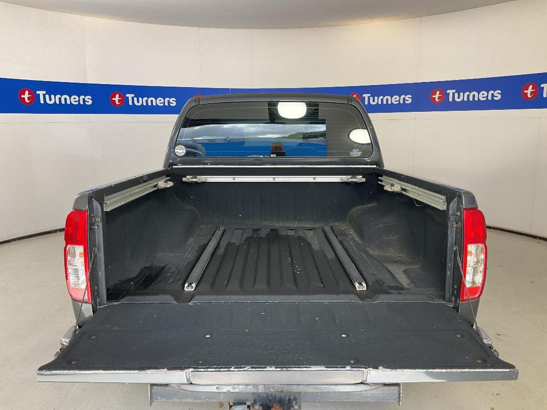 Photo '14' of Nissan Navara