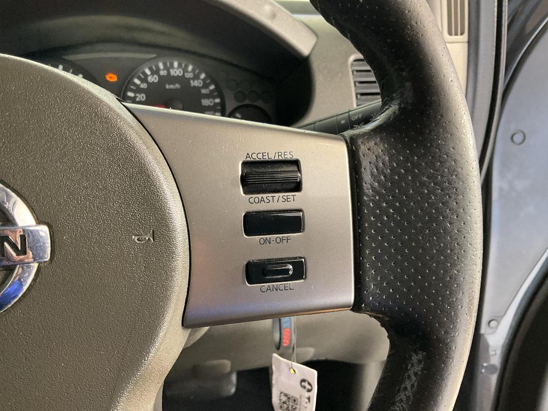 Photo '26' of Nissan Navara