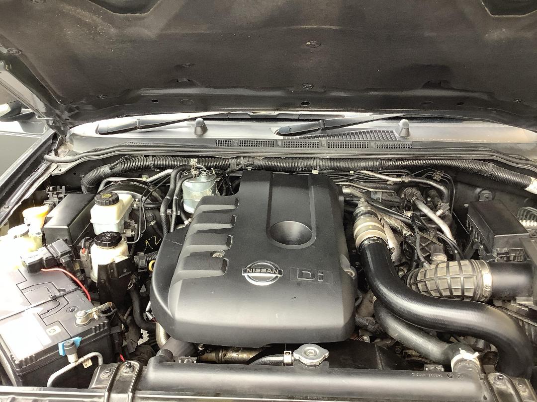 Photo '8' of Nissan Navara