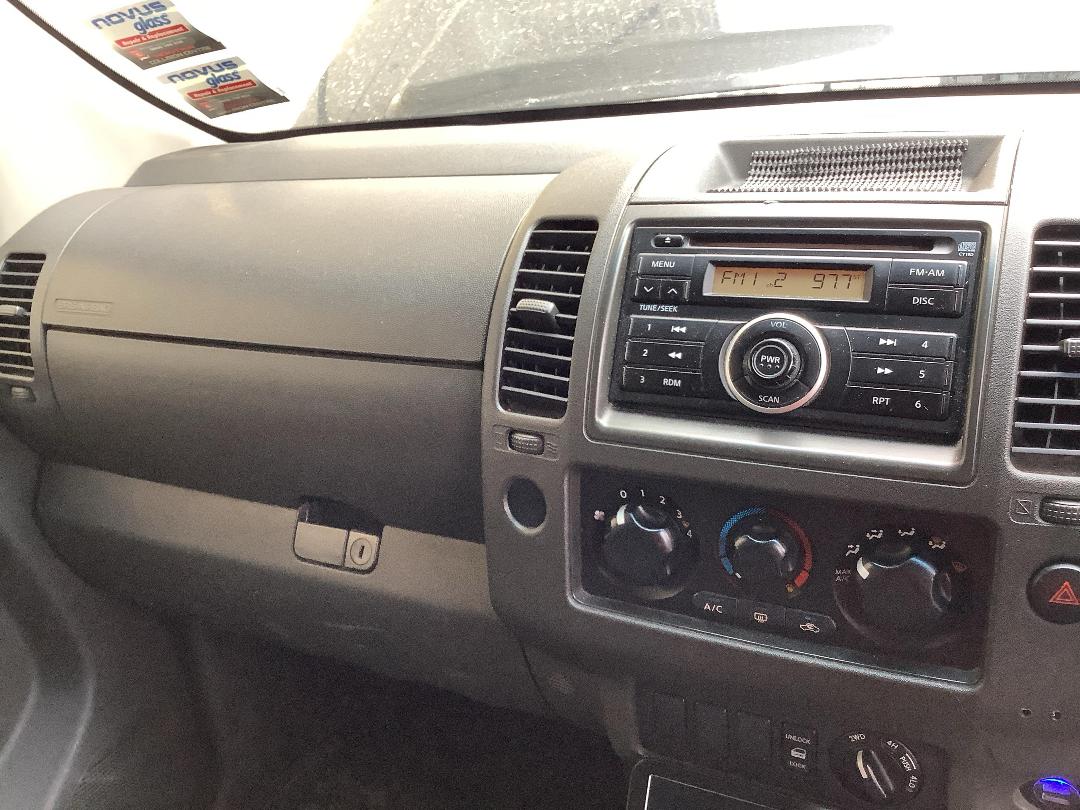 Photo '14' of Nissan Navara