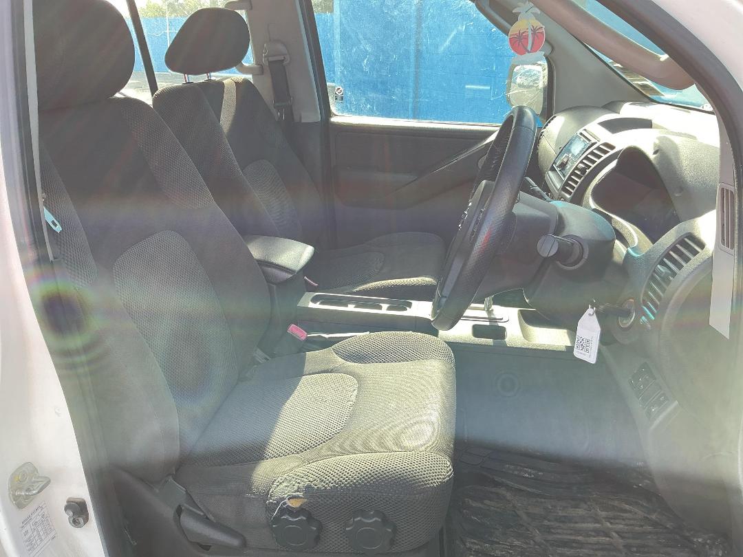 Photo '8' of Nissan Navara