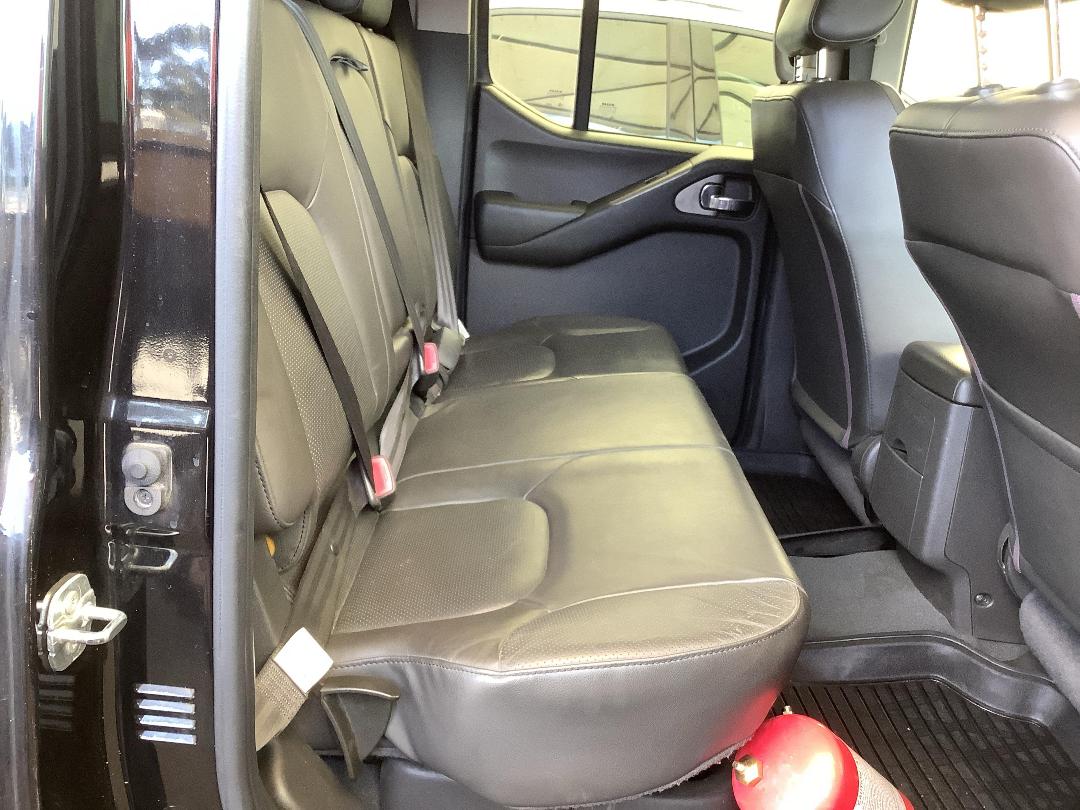 Photo '9' of Nissan Navara Aventura