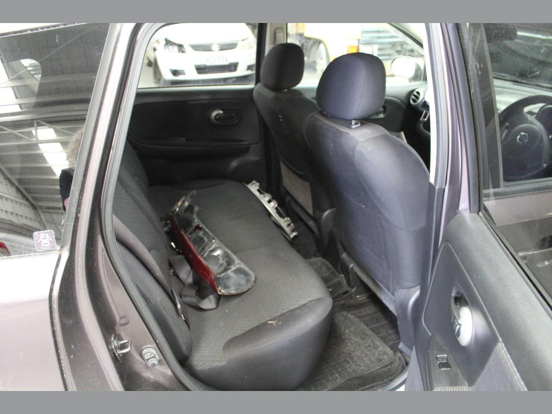 Photo '8' of Nissan Note Photo '8' of Nissan Note