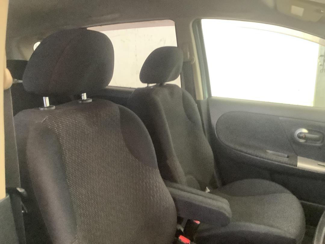 Photo '12' of Nissan Note