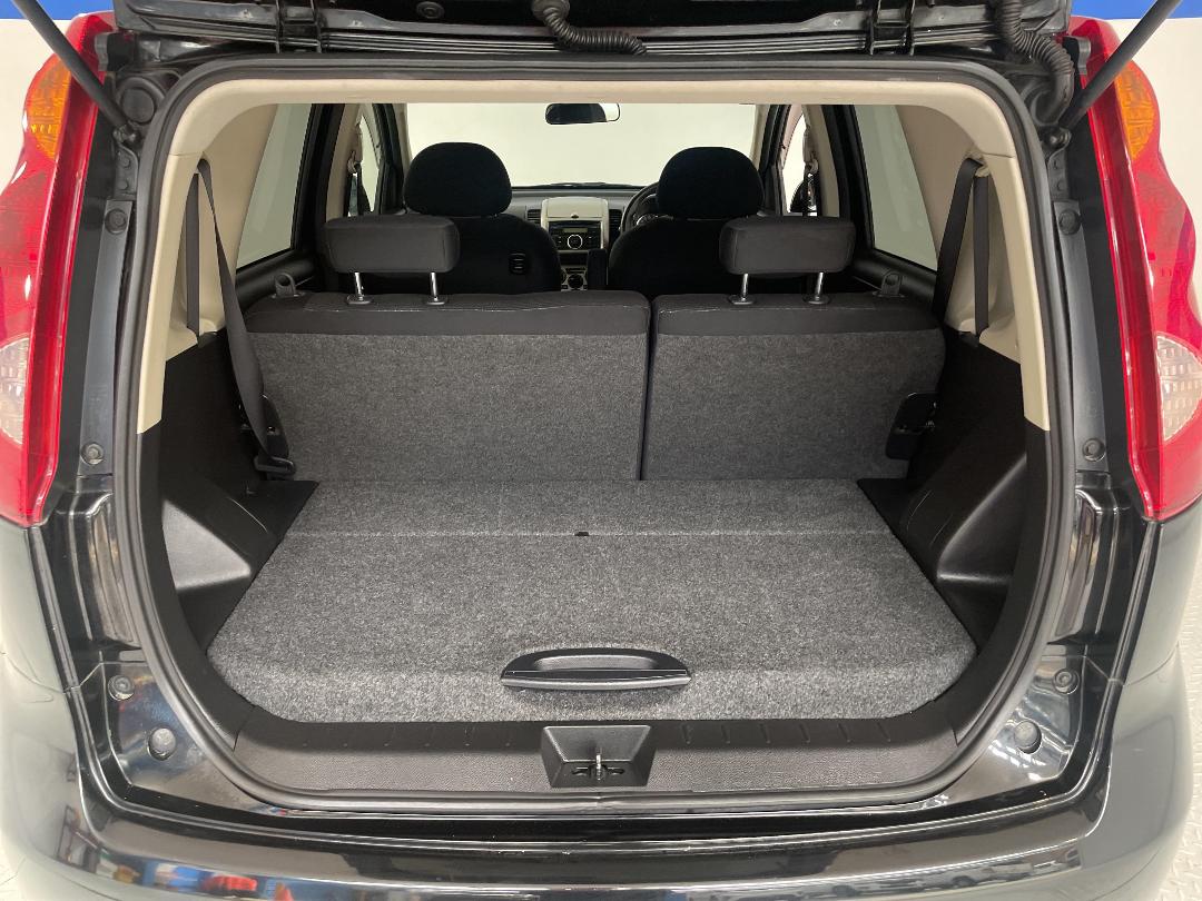 Photo '14' of Nissan Note